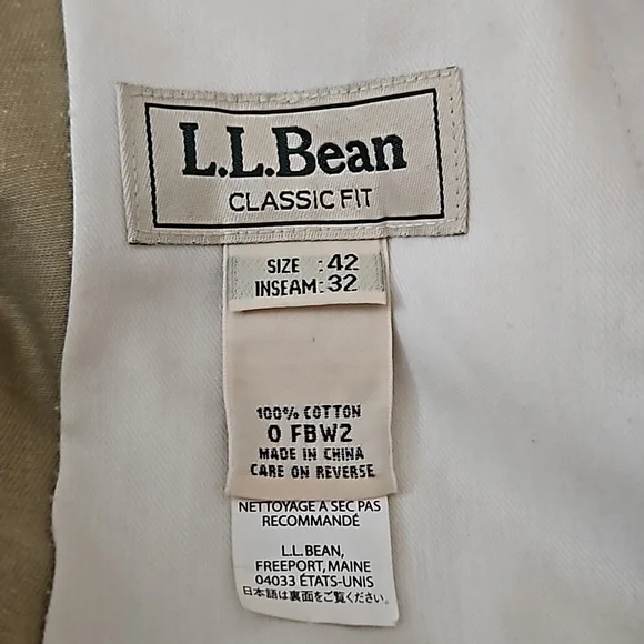 LL Bean Classic Fit Chinos size 42x32 - Picture 8 of 9